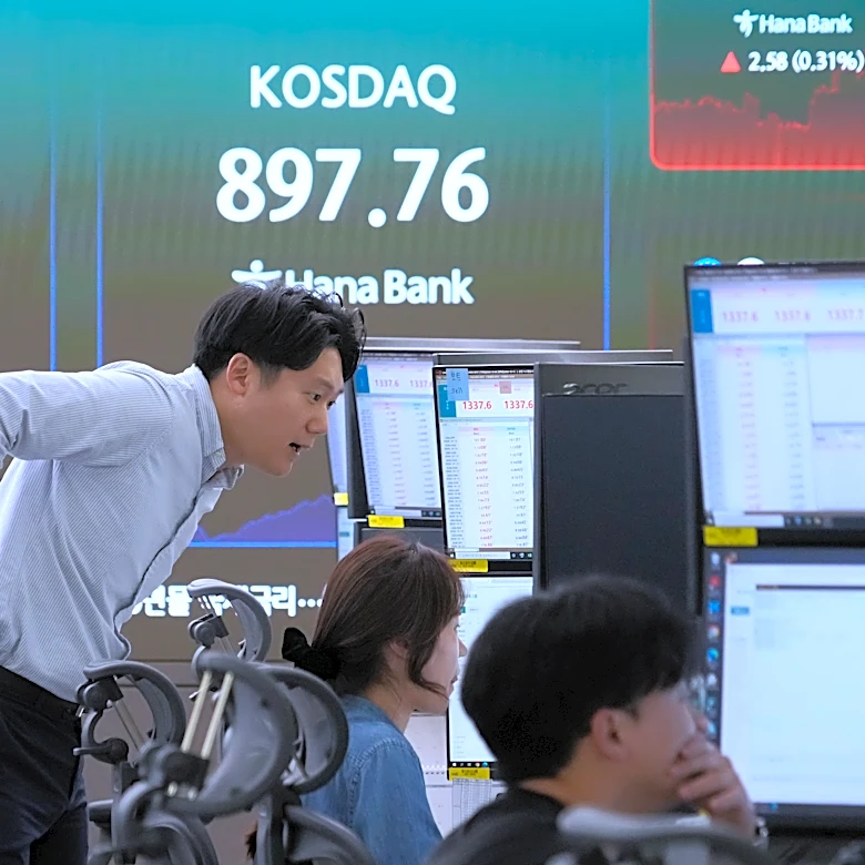 Asian shares decline under pressure from rising bond yields and surging oil prices