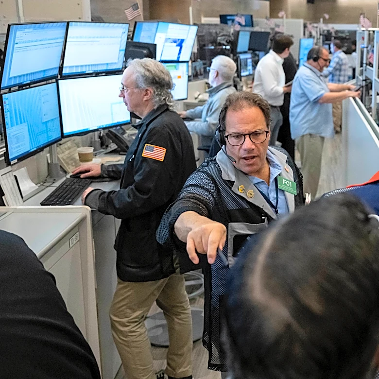 Rising oil prices, falling technology stocks and reversing bond yields keep Wall Street unsettled