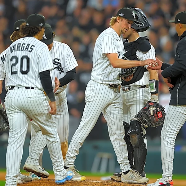 White Sox look to bounce back after 2 straight losses to Guardians at home in ALDS