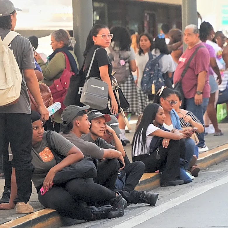 A magnitude 7.7 earthquake shakes Panama, prompting evacuations