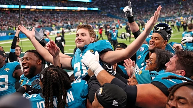 Cam Little's 57-yard FG gives Jaguars 19-17 win over Eagles in wild finish in London