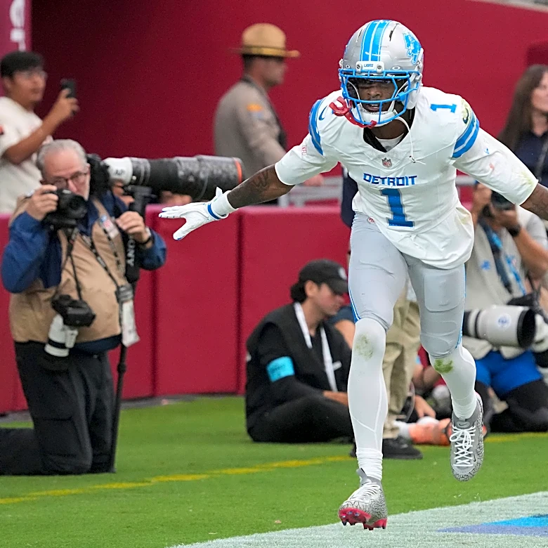 Jared Goff, Jahmyr Gibbs lead the Lions' offensive romp in a 45-21 win over the Cardinals