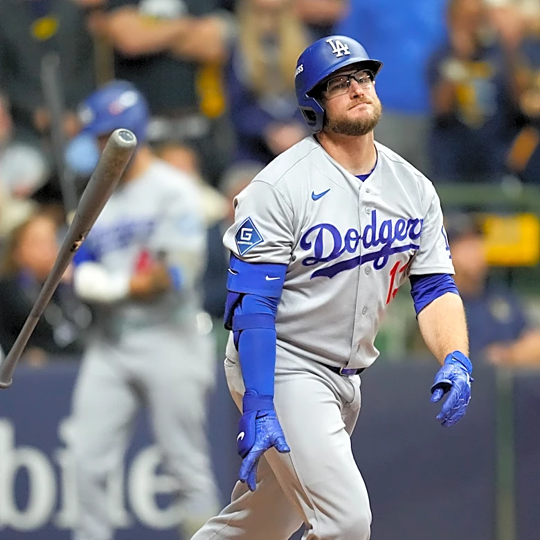 Dodgers shut down by Brewers in NLCS opener as lineup struggles again