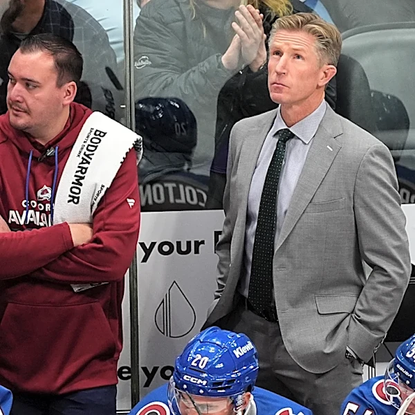 Arizona State in talks with Colorado Avalanche assistant Dave Hakstol about hockey coach job