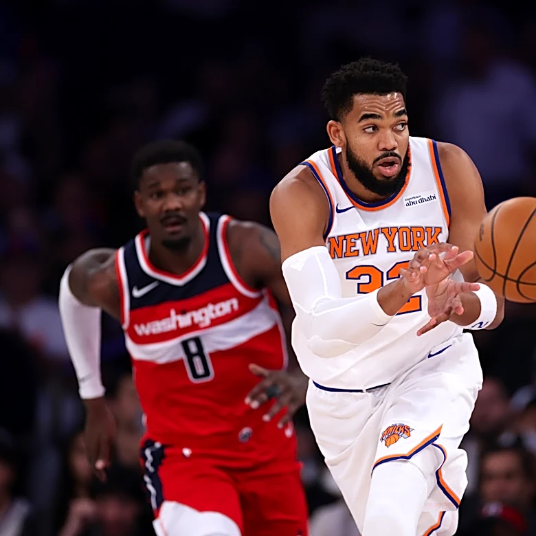 Carmelo Anthony thinks Knicks right to halt contract talks with their players to focus on basketball