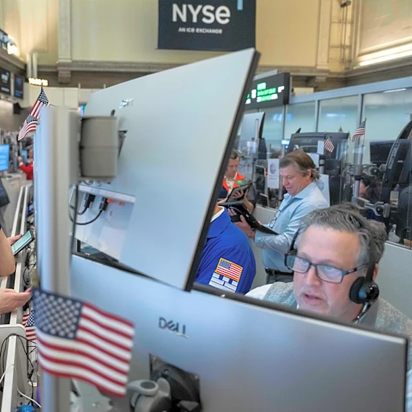 The first big batch of US profit reports for the summer has Wall Street mixed