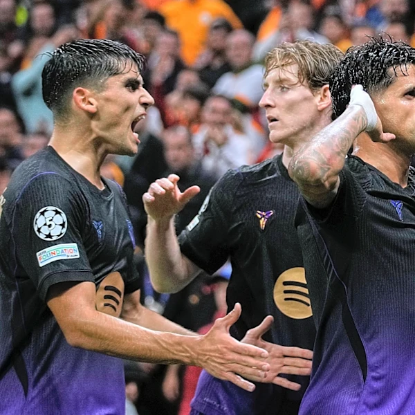 Barcelona and Arsenal win in Champions League, Bayern Munich stunned and misery for Man United