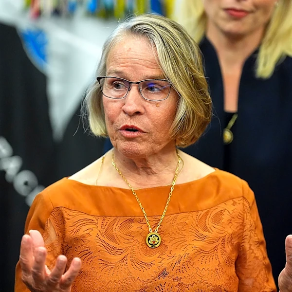 Battle lines shift in House races as Republicans retreat from front-line districts