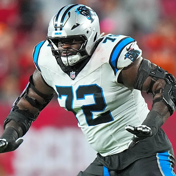 Panthers' Taylor Moton returns to practice after recovering from blood clots in his lung