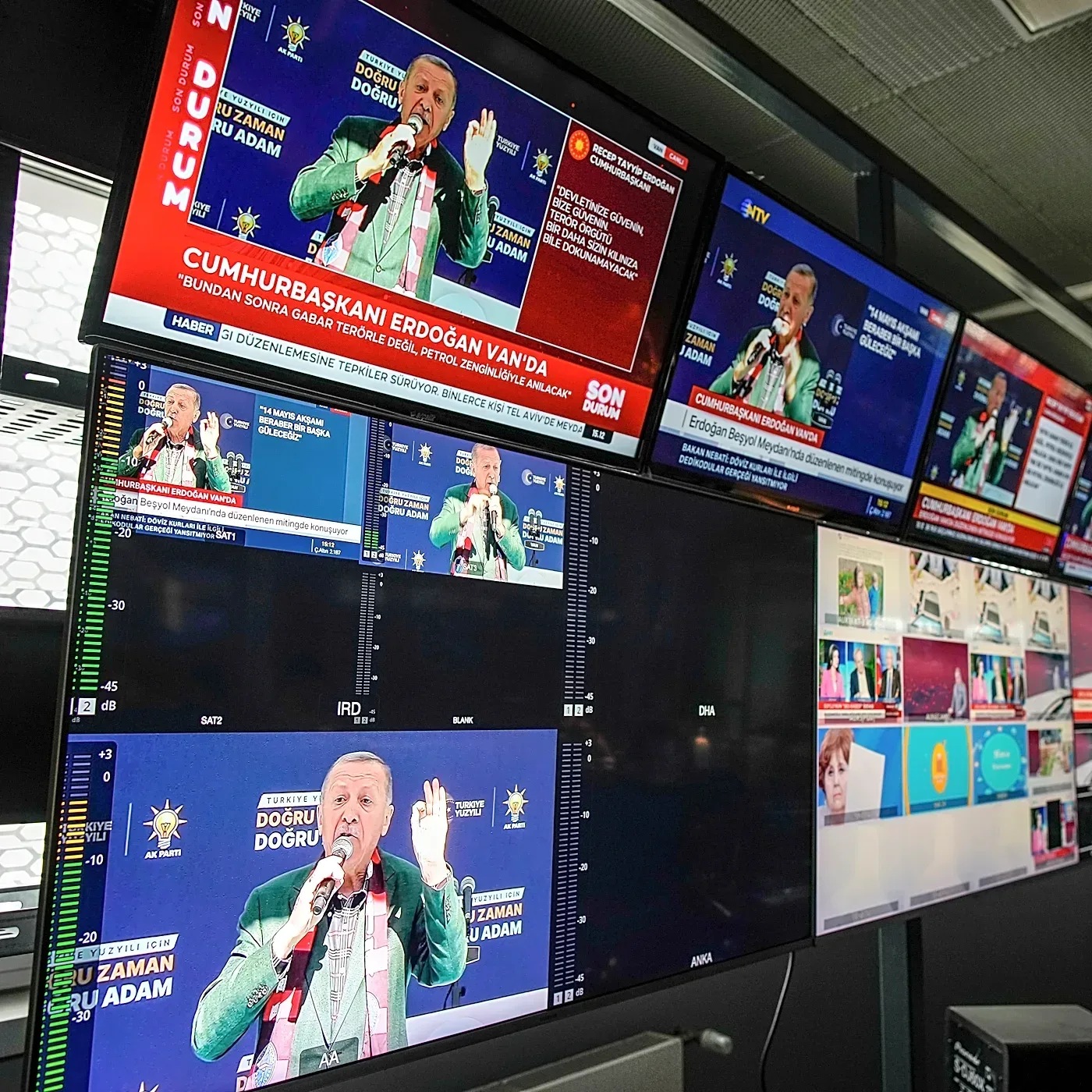 Turkish authorities raid TV channel as press freedom groups warn of a crackdown