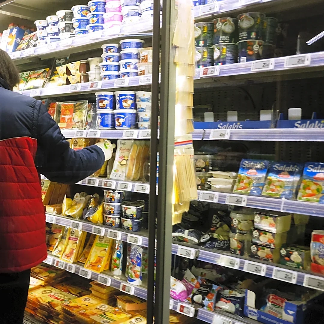 French cybersecurity authority warns attack may be ongoing as stores scramble to restock