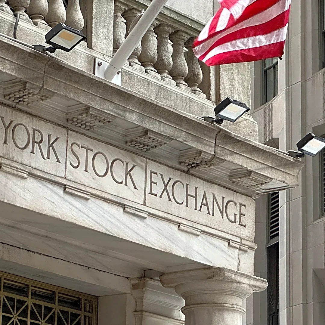 US stocks sink as inflation gets worse