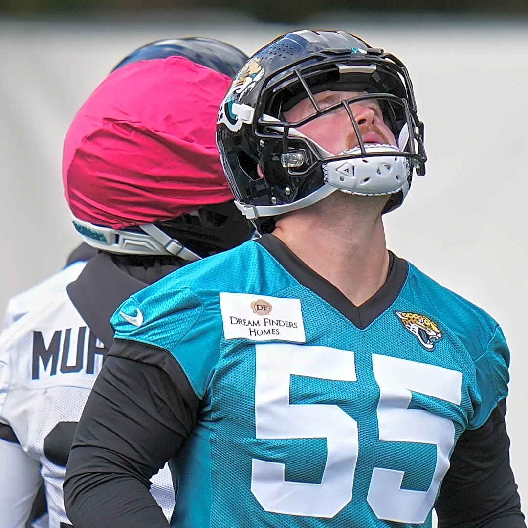Long snapper cuts short camping trip and locates passport to sign with Jaguars in London