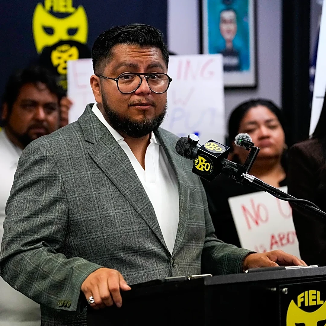 ICE pursuit in Houston that broke a man's leg targeted a suspect who died years ago, family says