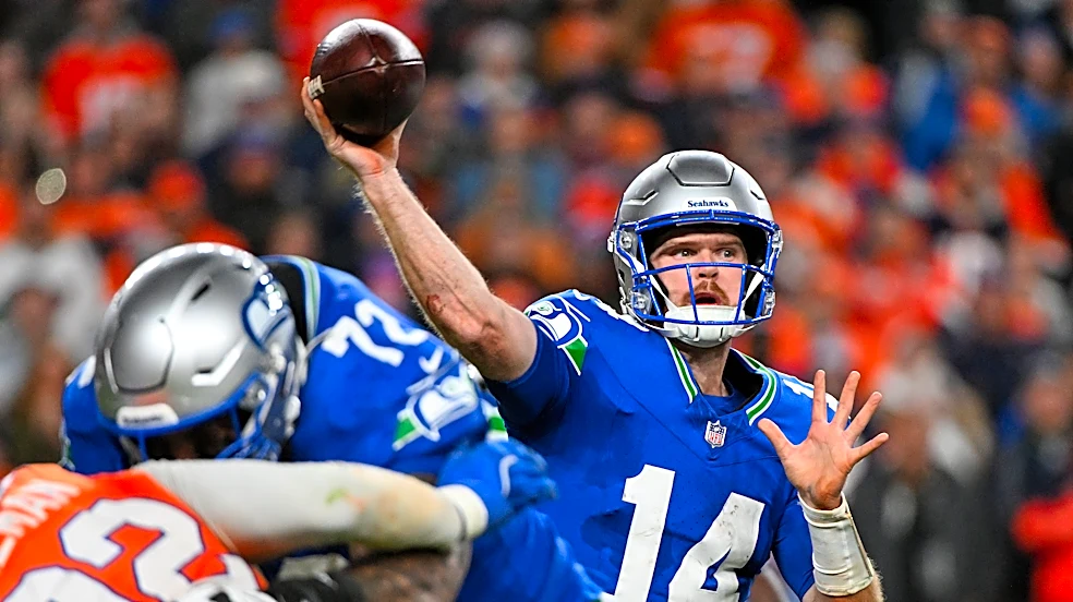 Turnovers keep piling up for the Seahawks, who are looking to rebound after losing 2 straight games
