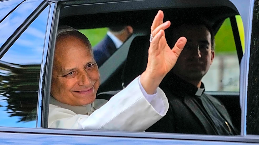 'No clinical reason' pope can’t travel to Latin America, Vatican media cites surgeon
