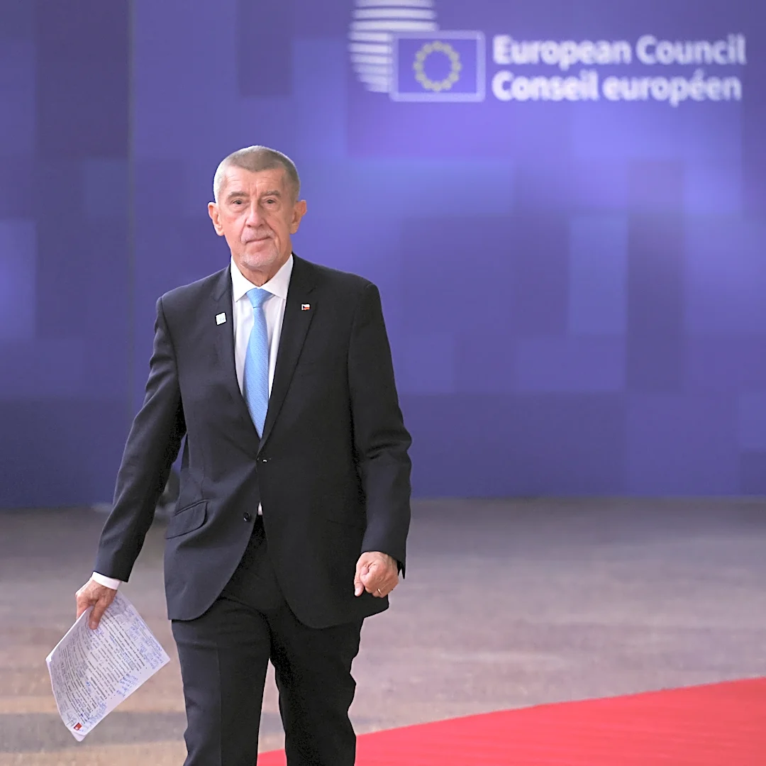 Pro-Western opposition keeps control of Czech Senate after big election gains