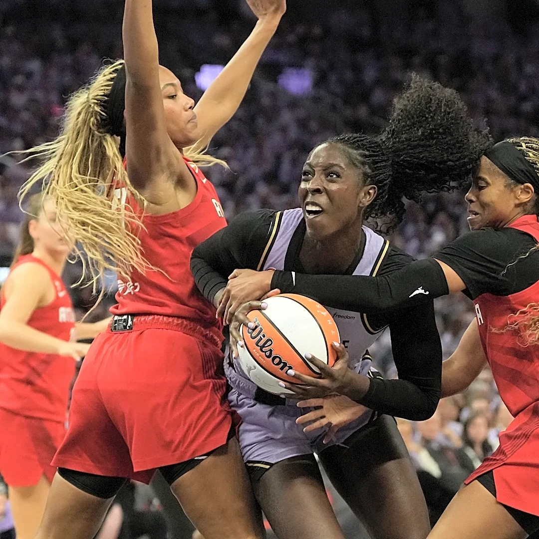 Gabby Williams scores 26 points, sends Valkyries to 68-64 Game 1 win in defensive WNBA Finals opener