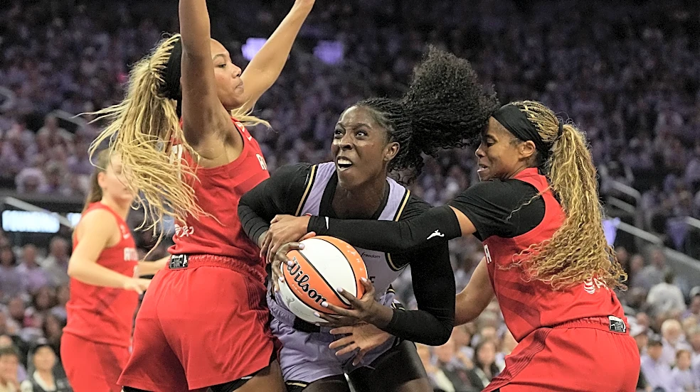 Gabby Williams scores 26 points, sends Valkyries to 68-64 Game 1 win in defensive WNBA Finals opener