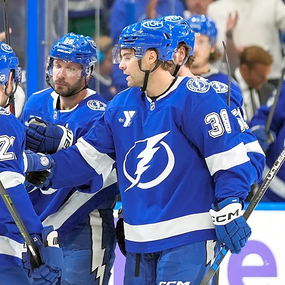 Lightning storm back from 2-goal deficit to beat the Canucks 4-2