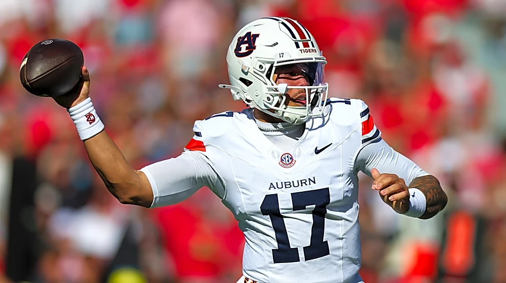 Alex McPherson kicks 34-yard field goal as time expires to lift Auburn over No. 1 Georgia 27-24