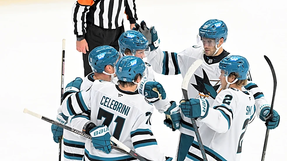 Lucas Raymond scores in shootout as Red Wings rally for 4-3 win over Sharks