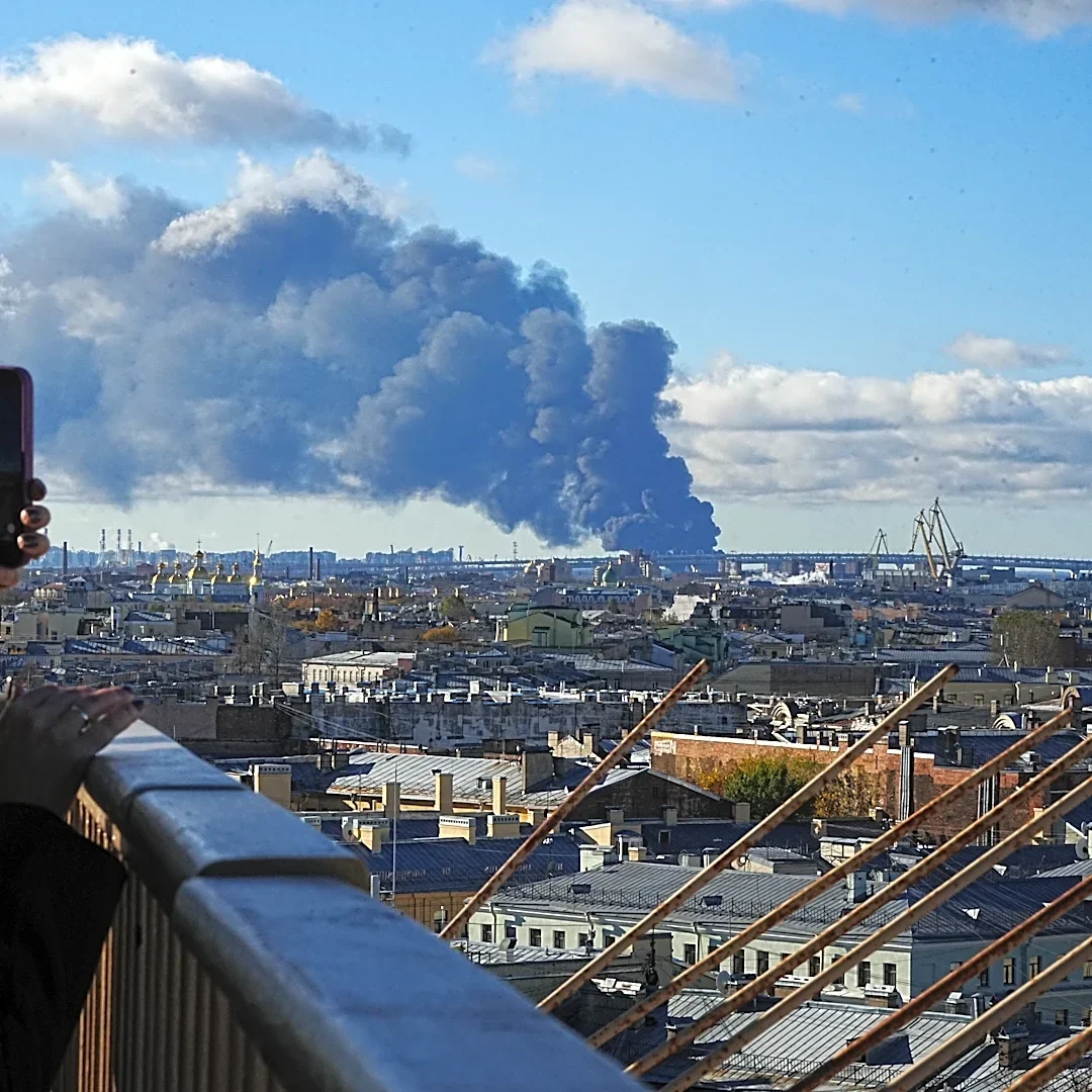 St Petersburg oil facilities ablaze as Ukraine launches more than 1,000 drones at Russia