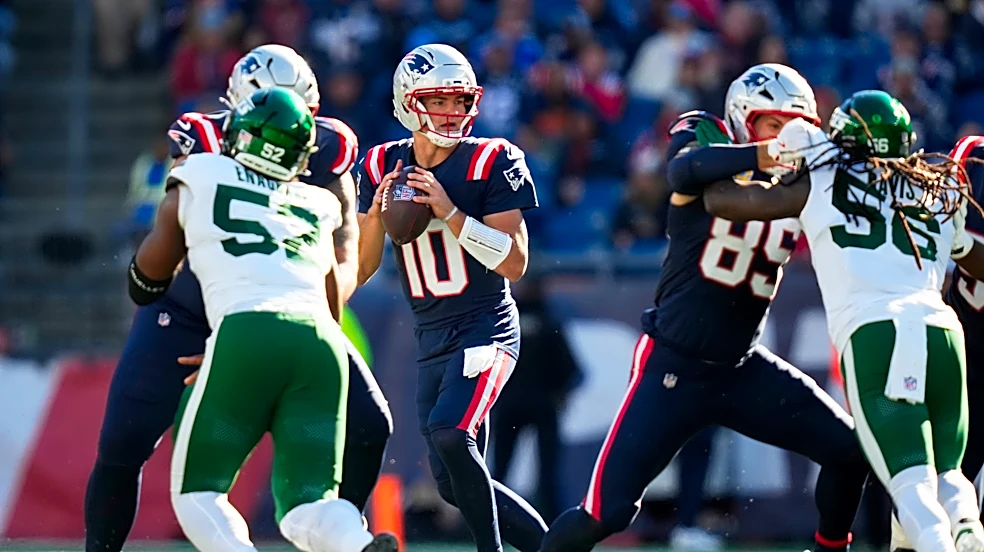 Drake Maye's 3 TD passes help Patriots stave off late push by Jets in 26-19 win