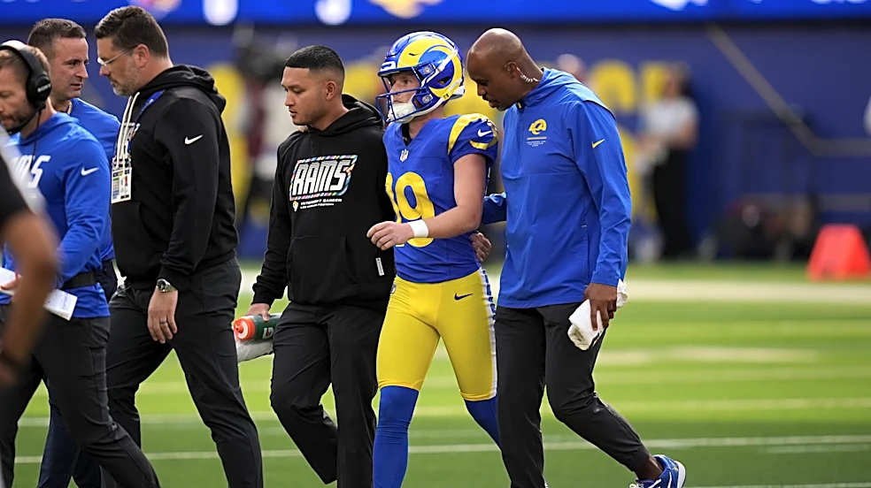 Rams kicker Blake Grupe injures knee vs. Cardinals in first game with new team