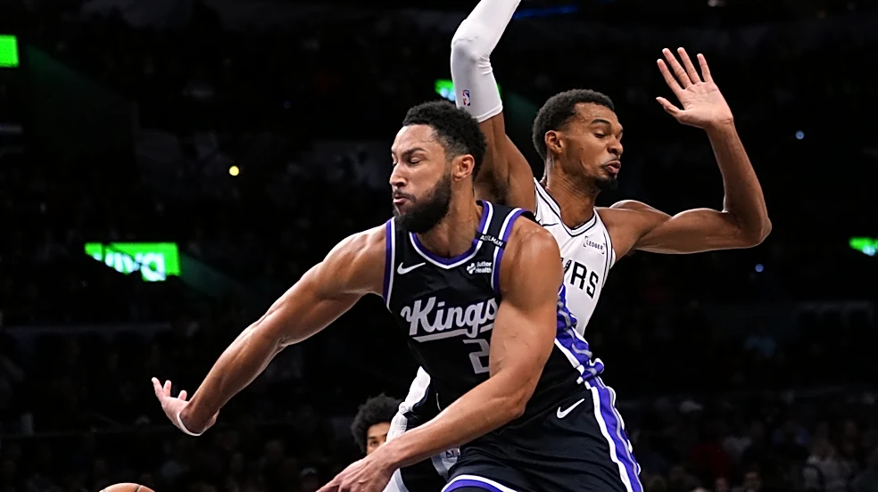 Kings guard Ben Simmons tears his Achilles tendon in practice