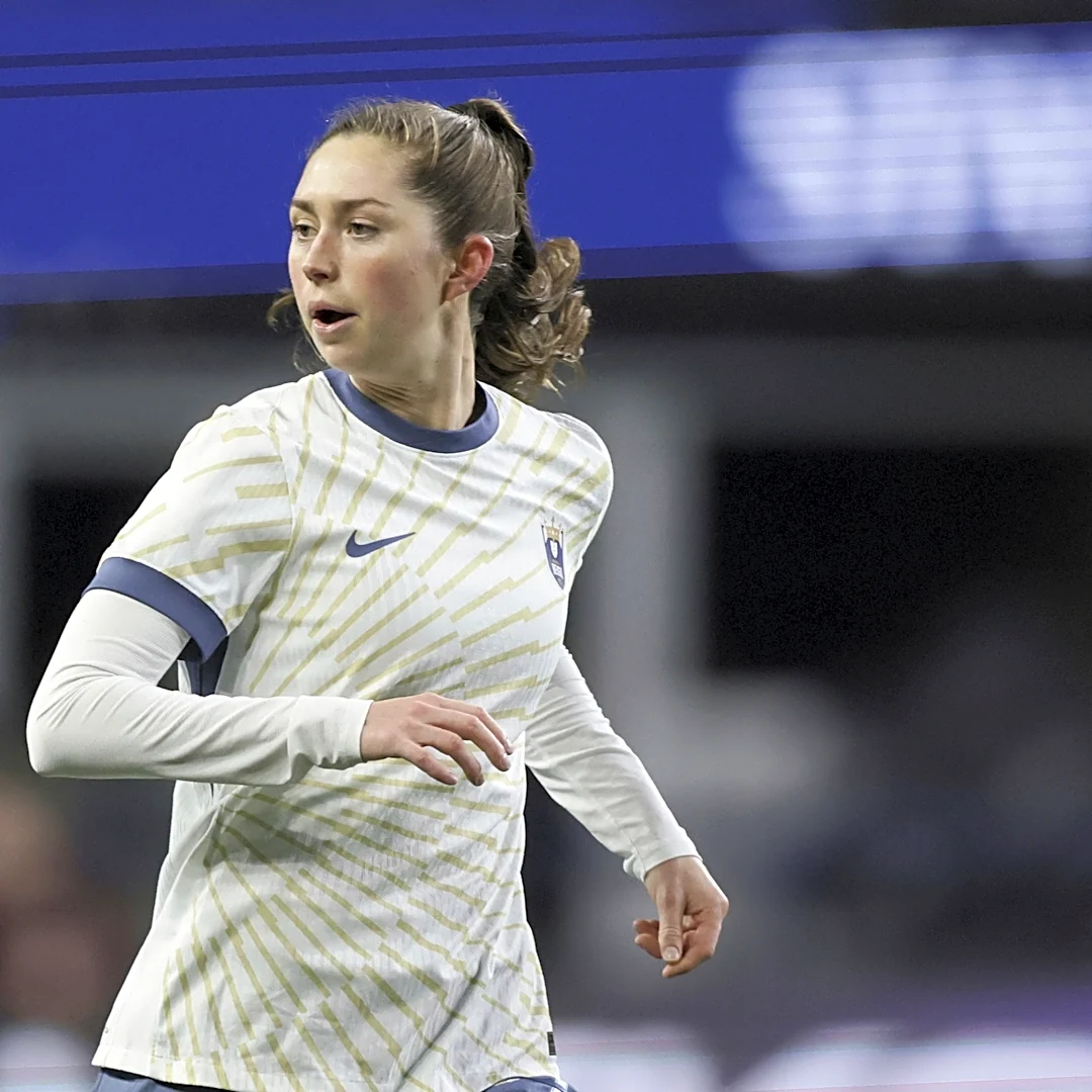 The Pride score two early goals then hold off the Dash for a 2-1 victory