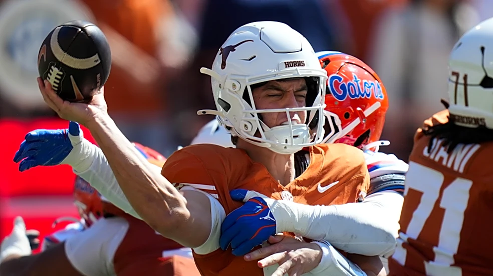Arch Manning remains the starter at Texas despite struggles and 2-game skid