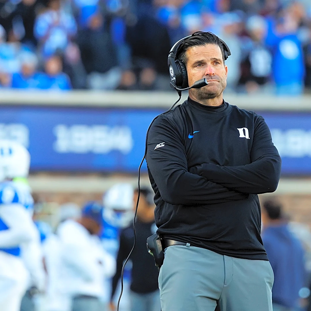 Duke's Robinson apologizes for on-field incident with female training staffer during injury stoppage