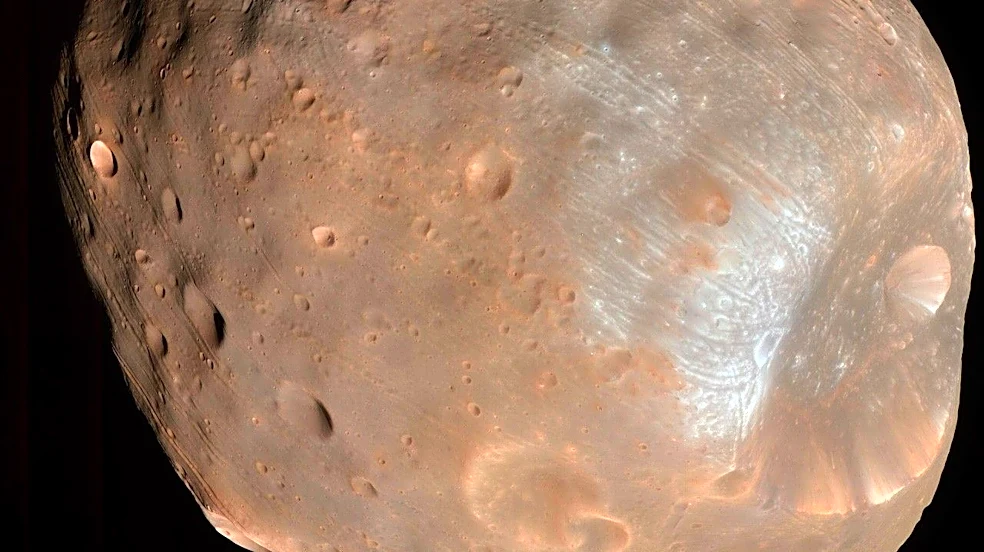 Japan launches spacecraft to mysterious moons of Mars in a bold mission to bring home soil samples