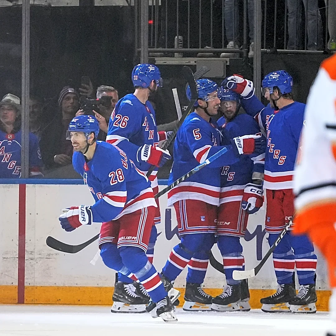Rangers beat the Ducks 5-2 to improve to 6-0-0 at home to start the season