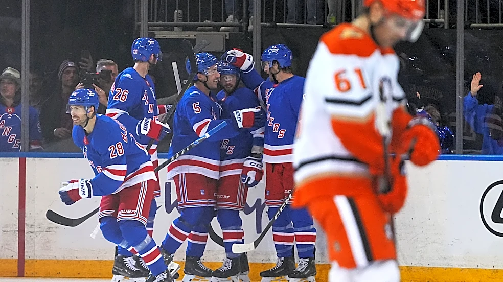 Rangers beat the Ducks 5-2 to improve to 6-0-0 at home to start the season