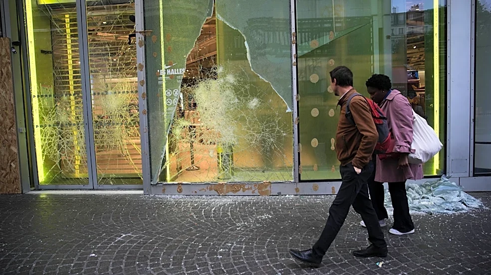 Curfews bring calm to Paris as France cracks down on weekend rioters