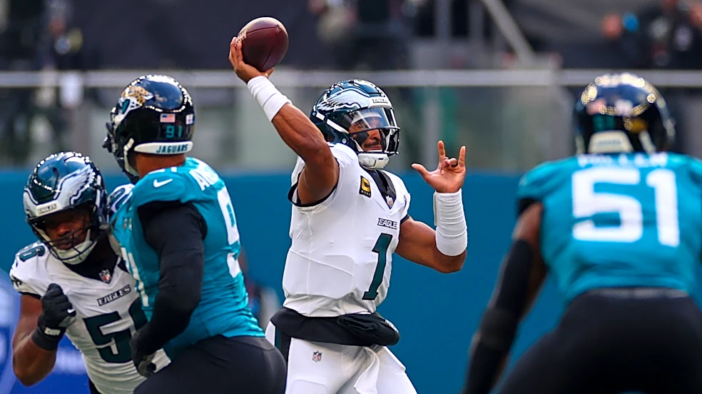 Key moments in Eagles quarterback Jalen Hurts being diagnosed with blood clots in his lungs