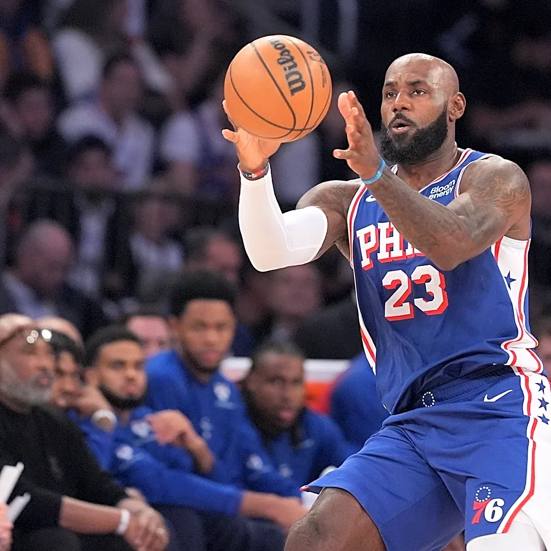 LeBron James opens 24th NBA season hoping for his own banner night with the Philadelphia 76ers