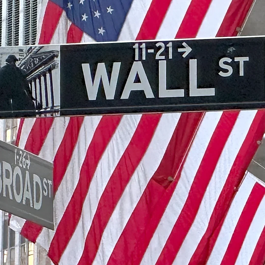 US futures mostly higher as Wall Street digests earnings from SpaceX, Netflix