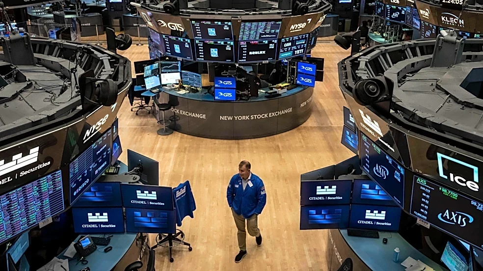 Wall Street drifts as SpaceX climbs and Netflix falls