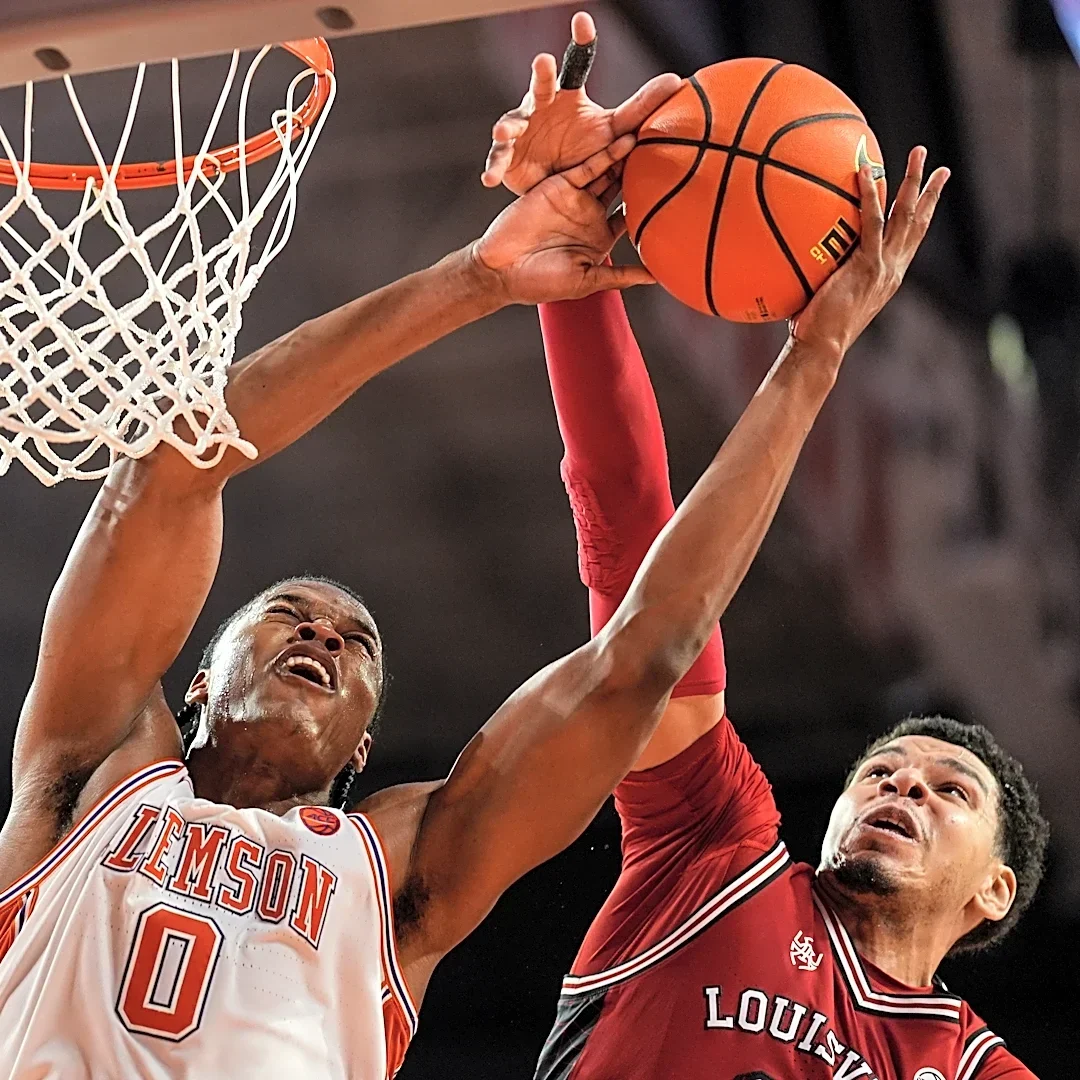 Arizona coach Tommy Lloyd fumes as forward RJ Godfrey's eligibility remains stuck in Georgia courts
