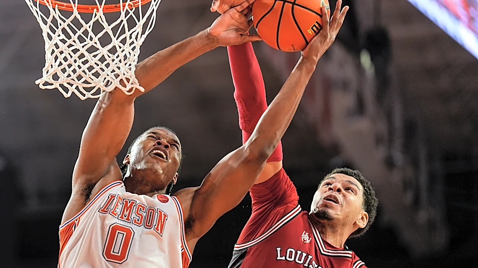 Arizona coach Tommy Lloyd fumes as forward RJ Godfrey's eligibility remains stuck in Georgia courts