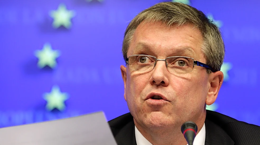 Hungarian police arrest Orbán-era central bank governor on suspicion of fraud and other crimes
