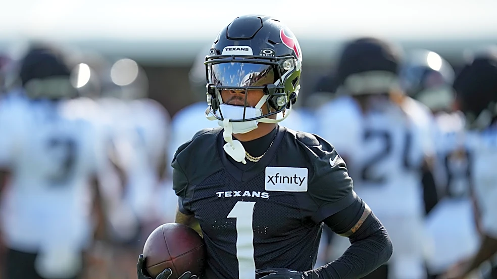 Texans savor Tank Dell’s emotional return after a catastrophic knee injury