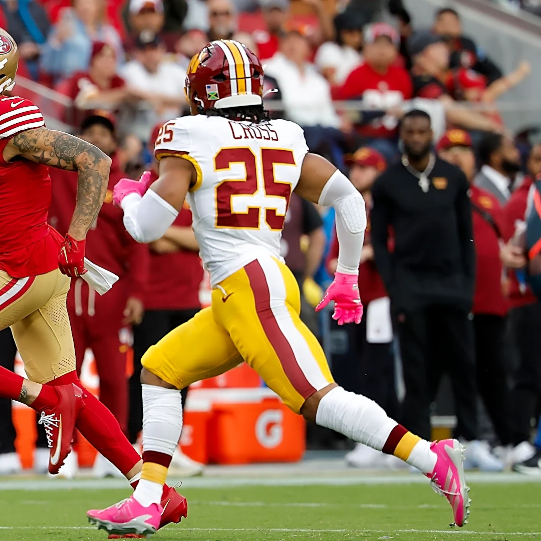 The 49ers are 'managing' Mike Evans' Achilles injury after he left last game early