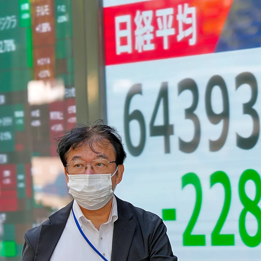 World shares retreat as report of damage to oil tankers pushes oil prices higher
