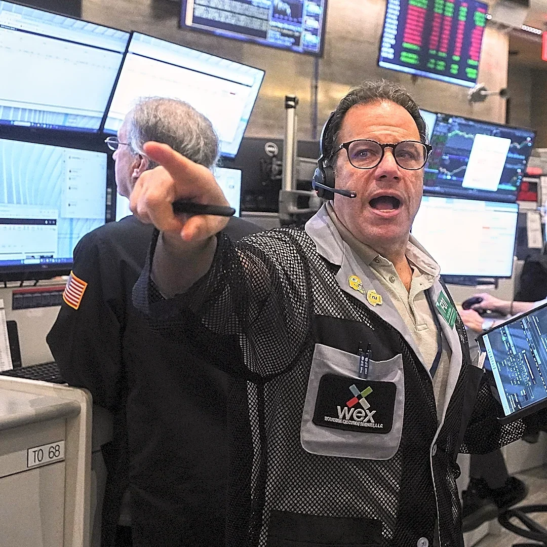 AI stocks tumble and drag down markets worldwide as oil prices climb