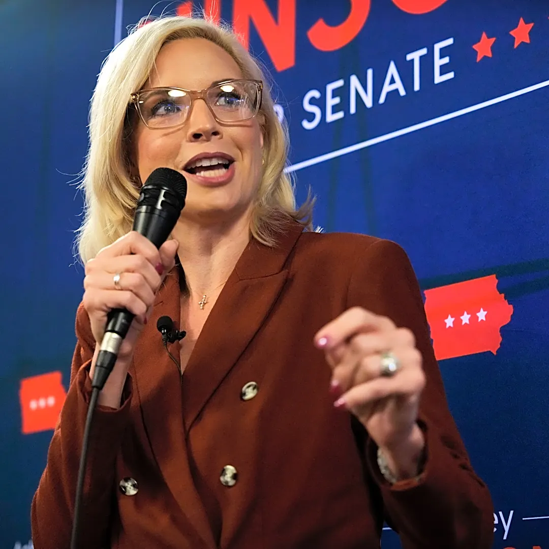 Ashley Hinson shows Republicans' midterm balancing act as Trump comes to boost Iowa turnout