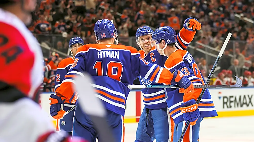 McDavid scores twice and has 3 assists in the Oilers' 6-5 shootout victory over the Hurricanes